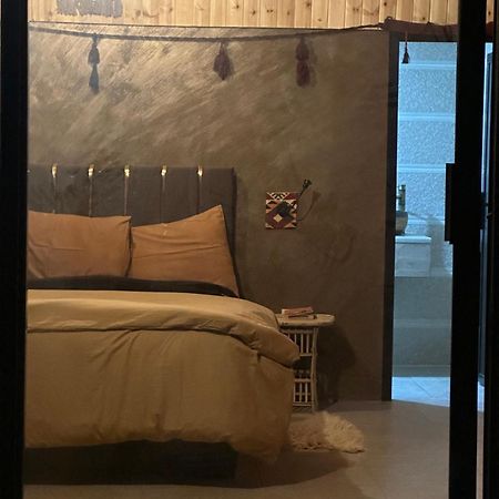 Wadirum Momoo 瓦迪拉姆 外观 照片