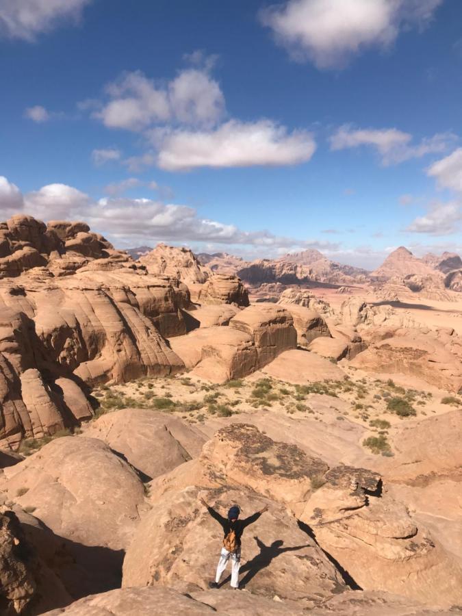 Wadirum Momoo 瓦迪拉姆 外观 照片